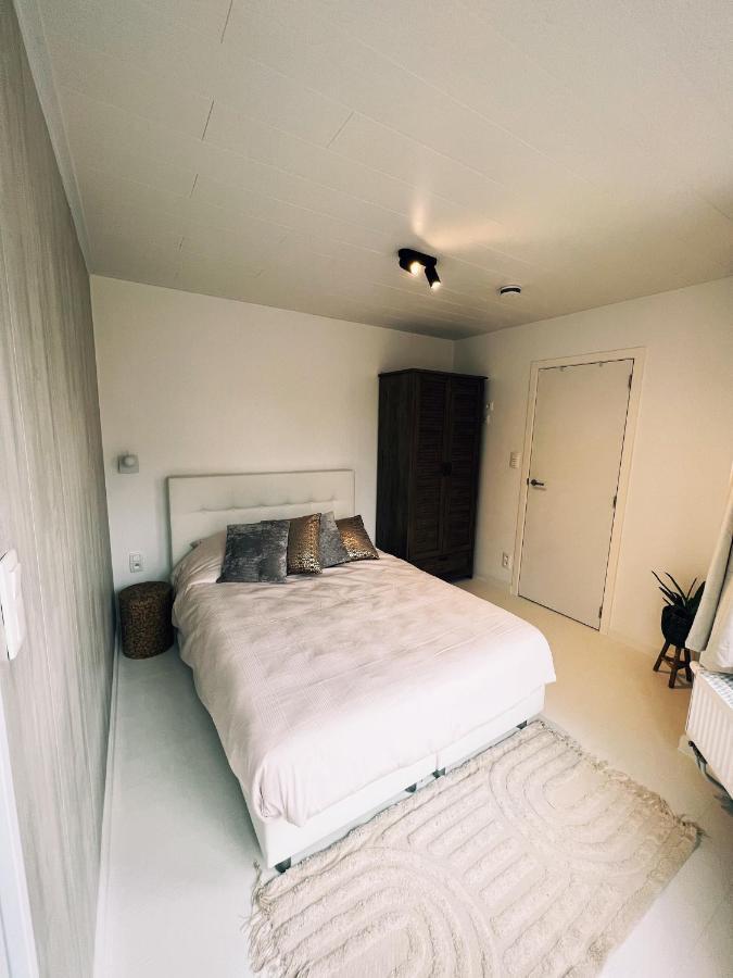 Studio Louis De Panne Luaran gambar
